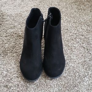 Old Navy Black Ankle Booties